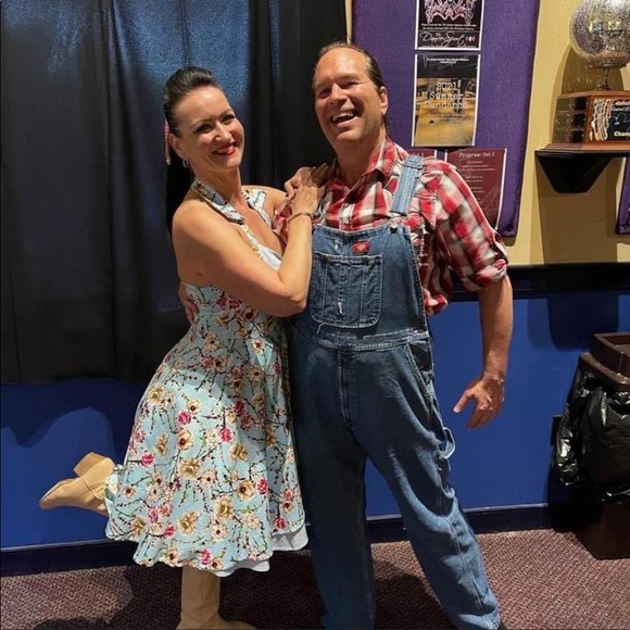 Meet your Posher, Sybil - Picture 6 of 16